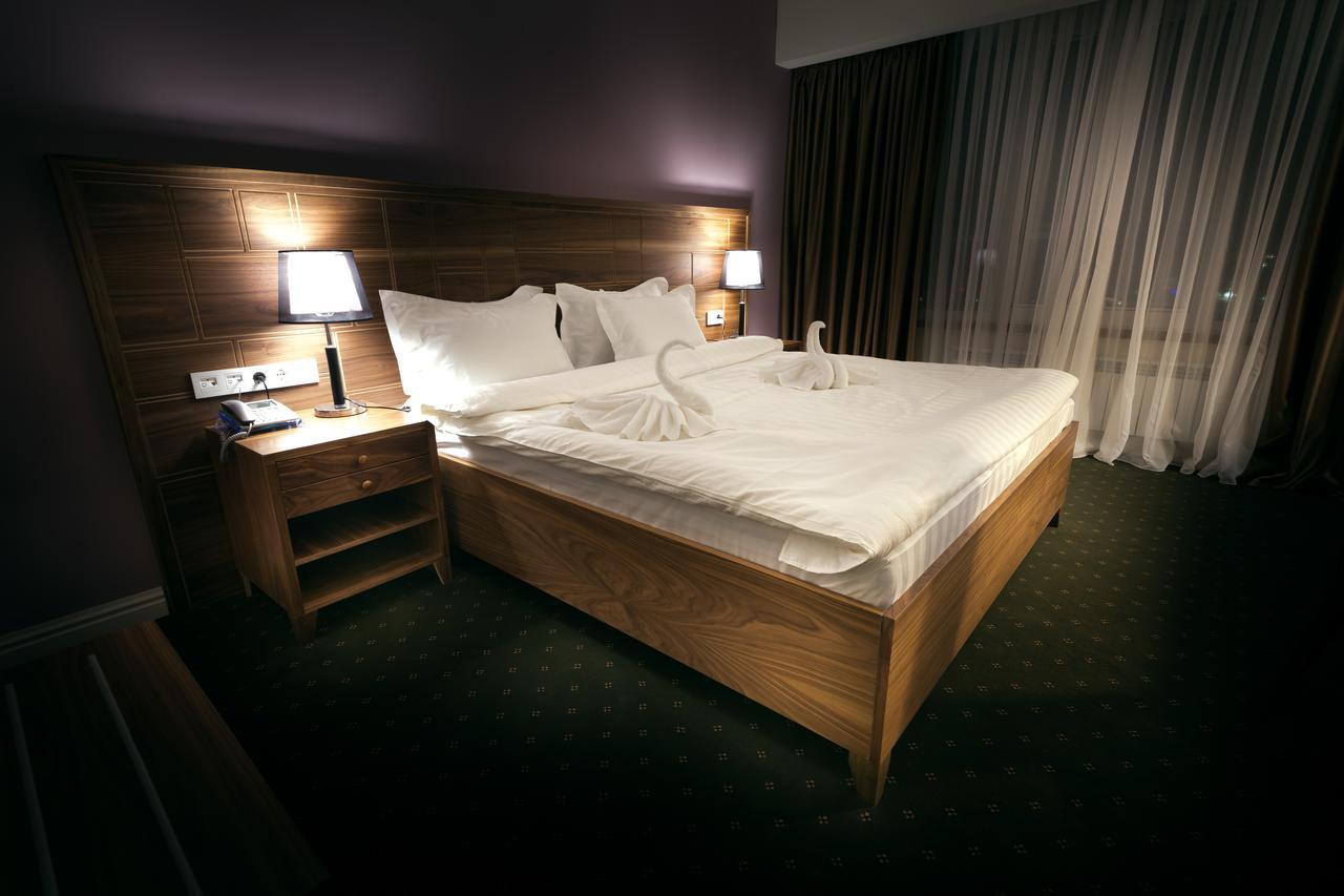 The Square Otel 3*