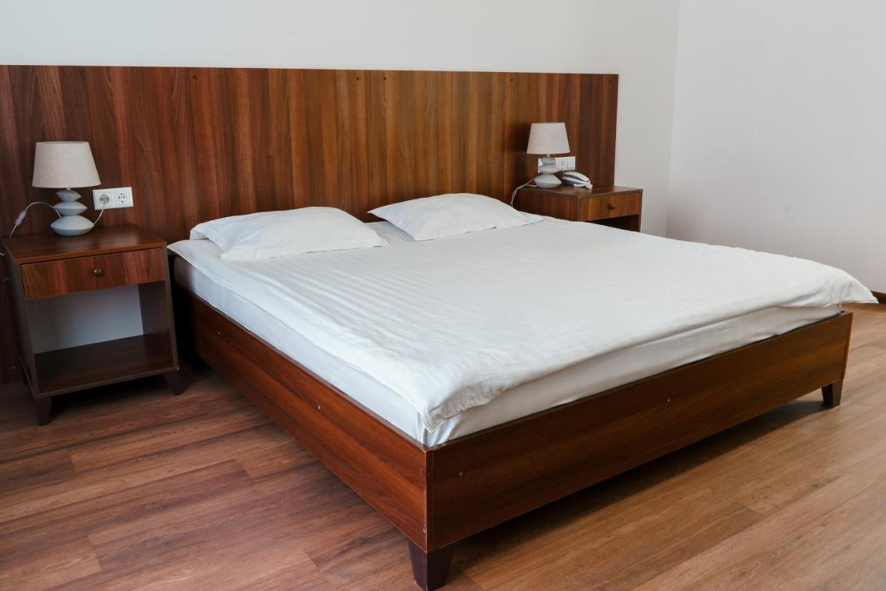 The Square Otel 3*